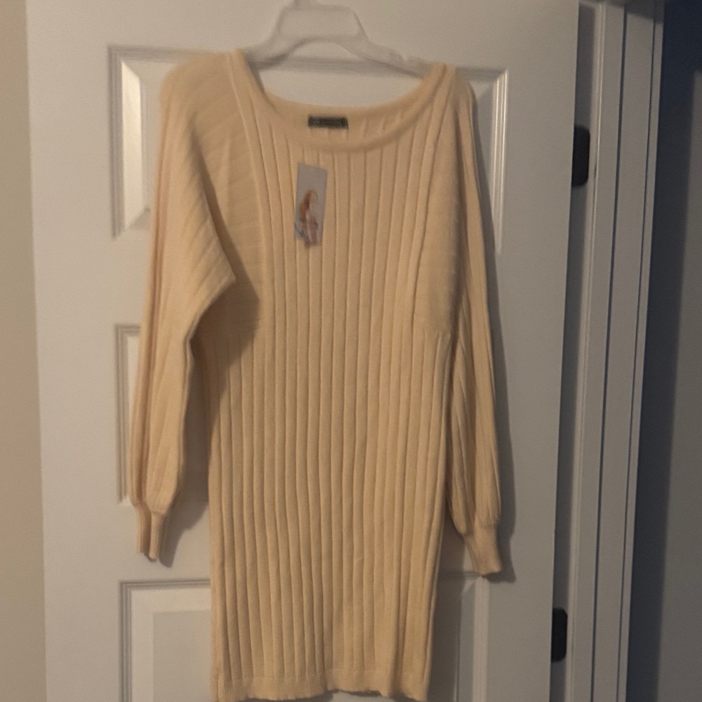 Elegant Cream Long Sleeve Dress